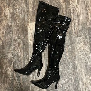 Latex over the knee heeled boots